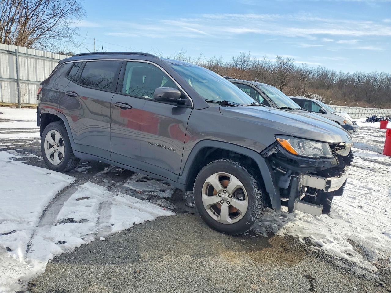 2021 JEEP COMPASS LATITUDE photo 4