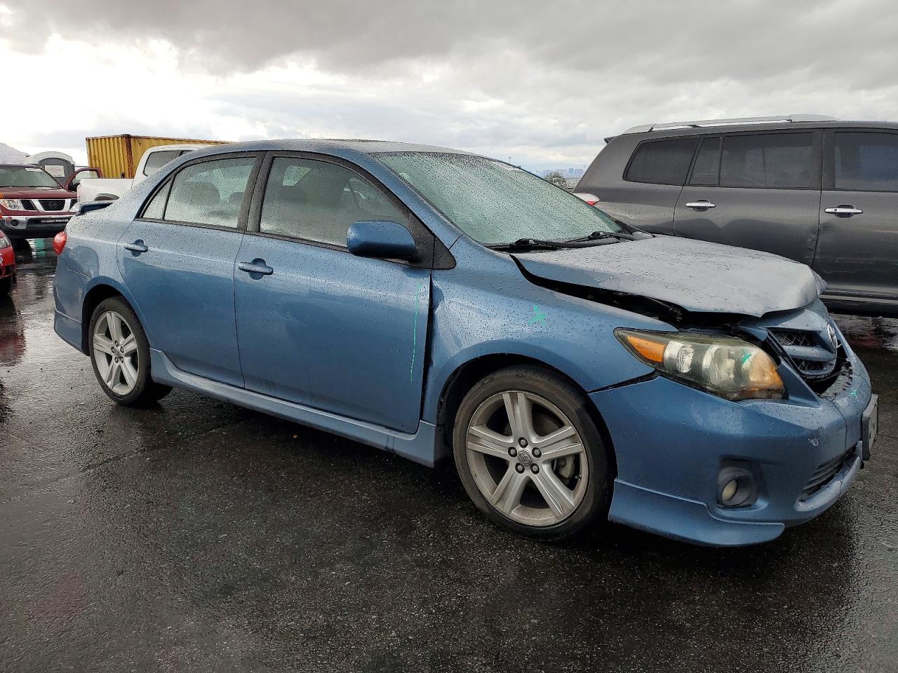 2013 TOYOTA COROLLA BASE photo 4