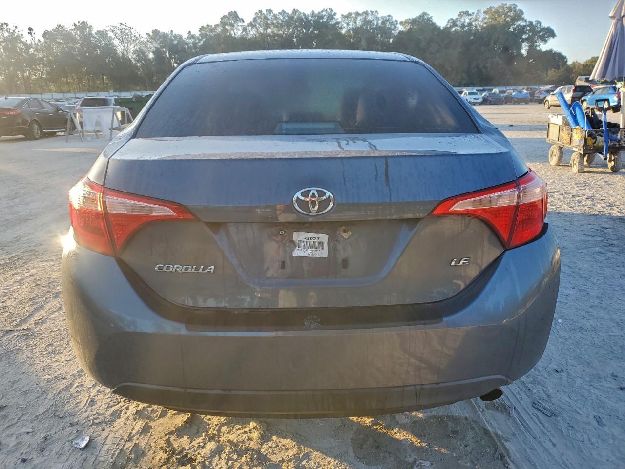 2017 TOYOTA COROLLA L photo 6