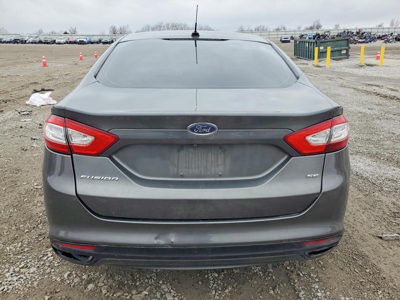 2016 FORD FUSION SE photo 6