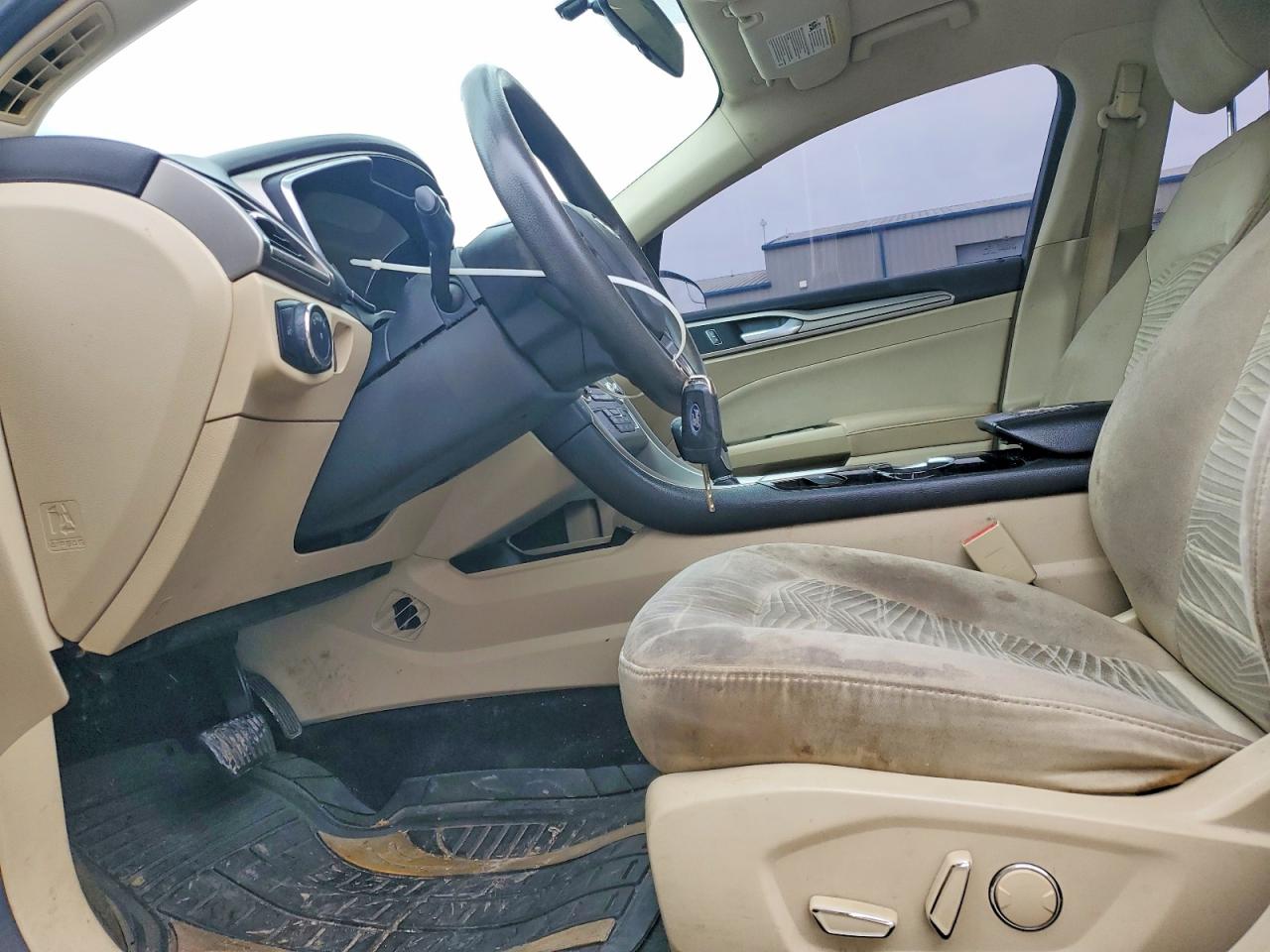 2016 FORD FUSION SE photo 7