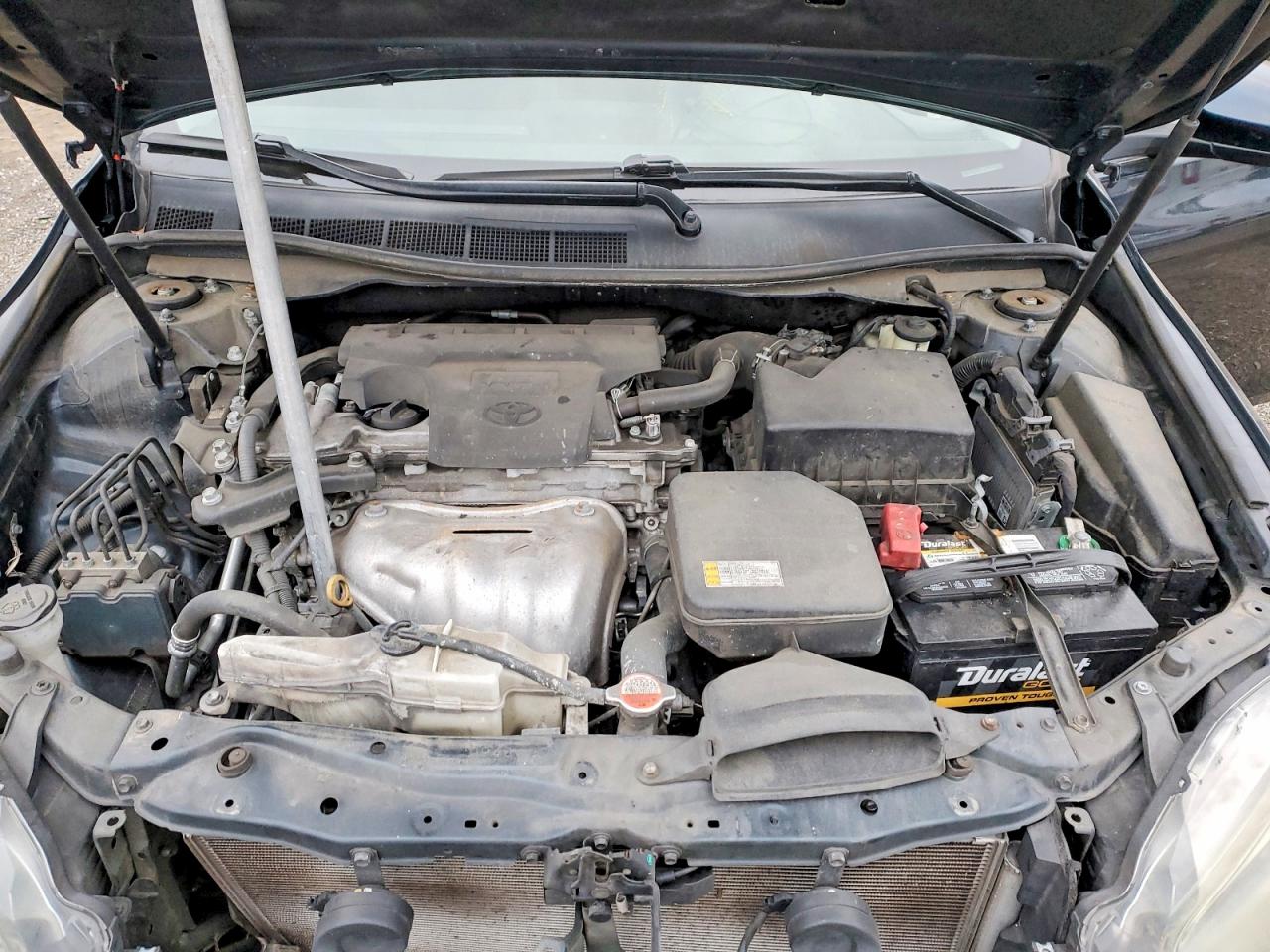 2016 TOYOTA CAMRY LE photo 11