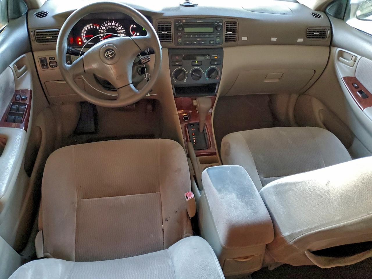 2005 TOYOTA COROLLA CE photo 8