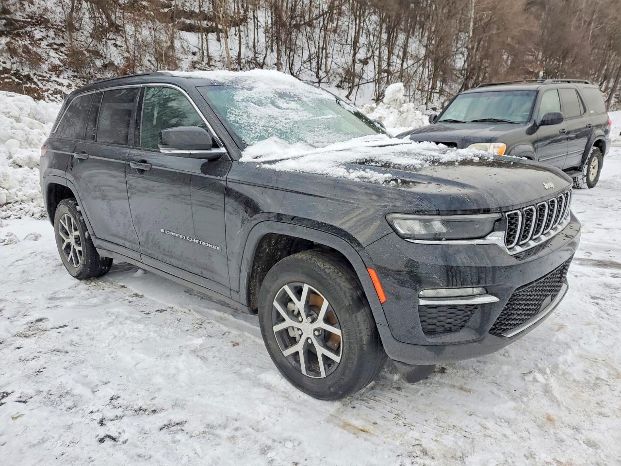 2024 JEEP GRAND CHEROKEE LIMITED photo 4