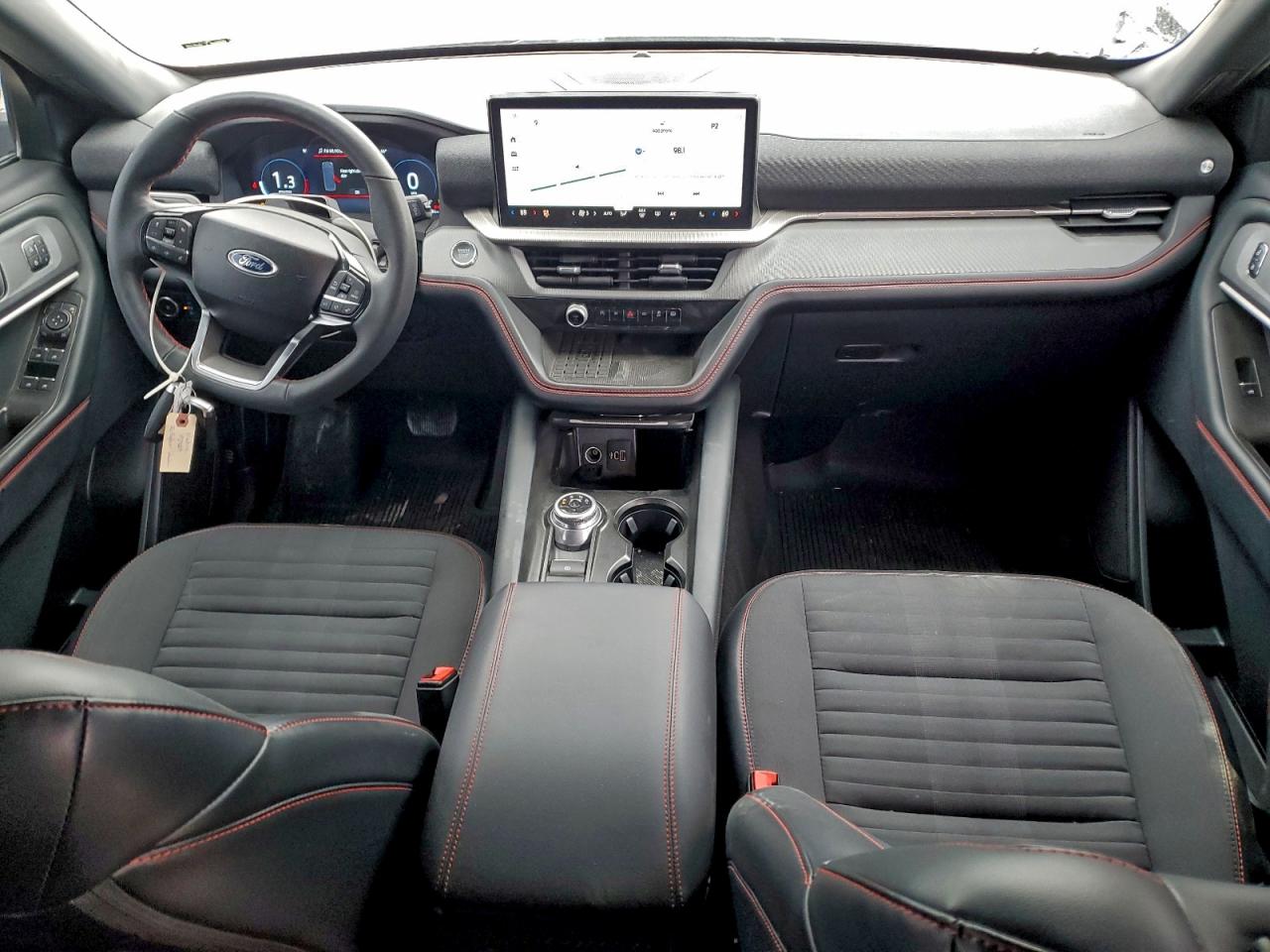 2025 FORD EXPLORER ST-LINE photo 8