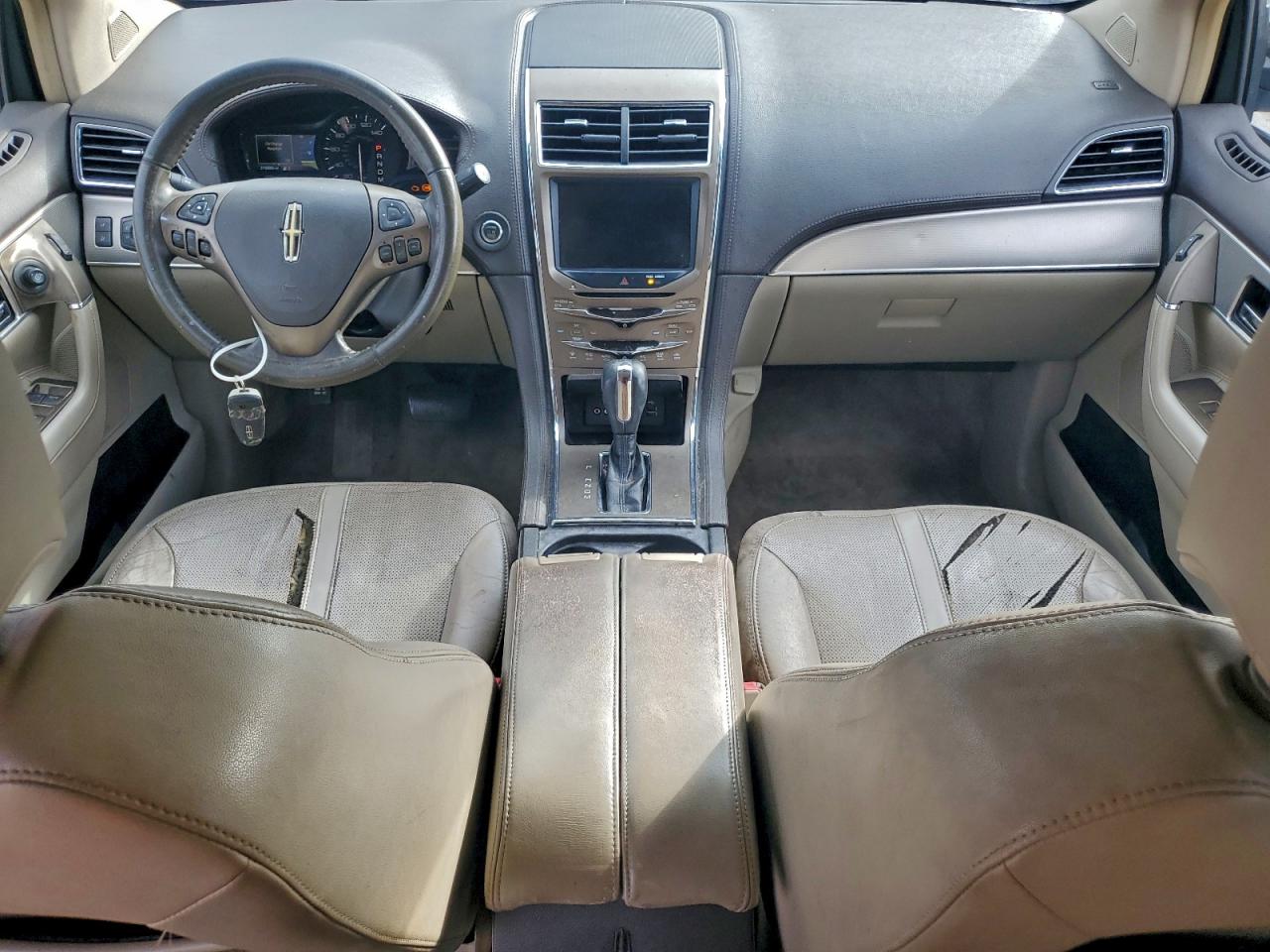 2011 LINCOLN MKX photo 8