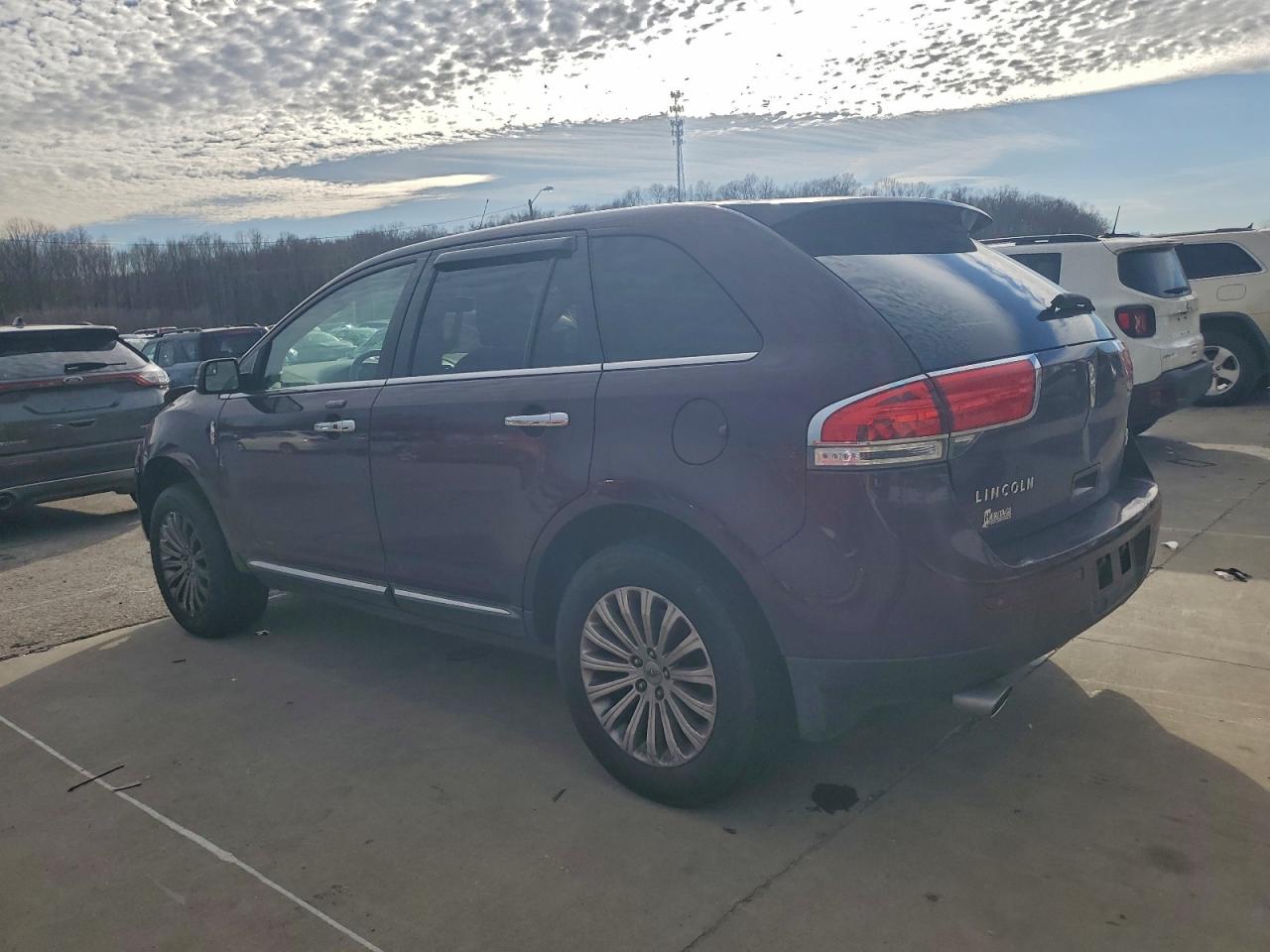 2011 LINCOLN MKX photo 2