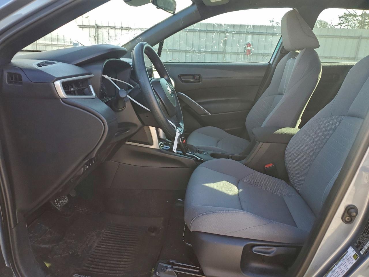 2025 TOYOTA COROLLA CROSS SE photo 7