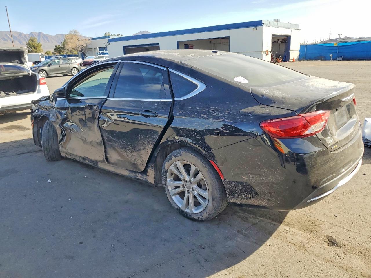 2016 CHRYSLER 200 LIMITED photo 2