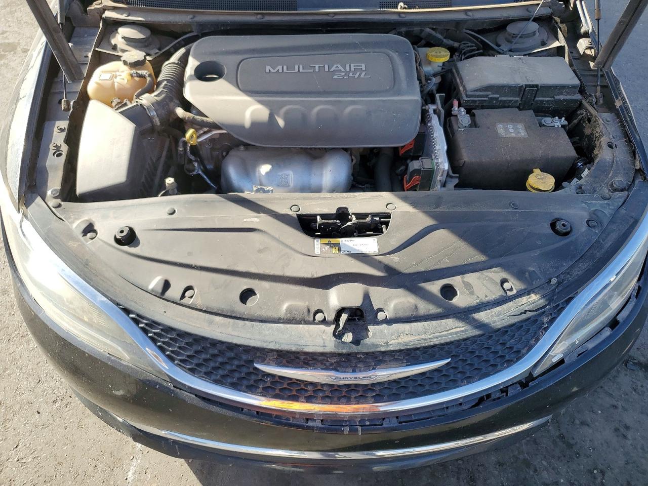 2016 CHRYSLER 200 LIMITED photo 11