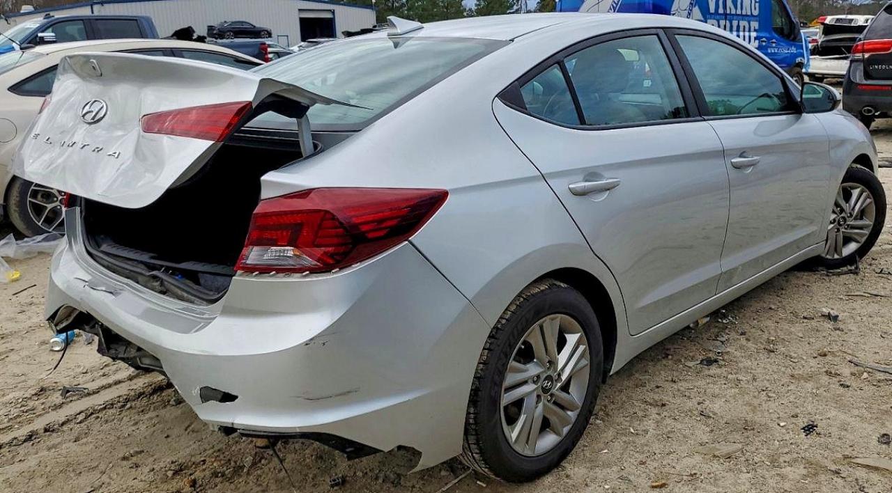 2020 HYUNDAI ELANTRA SEL photo 5