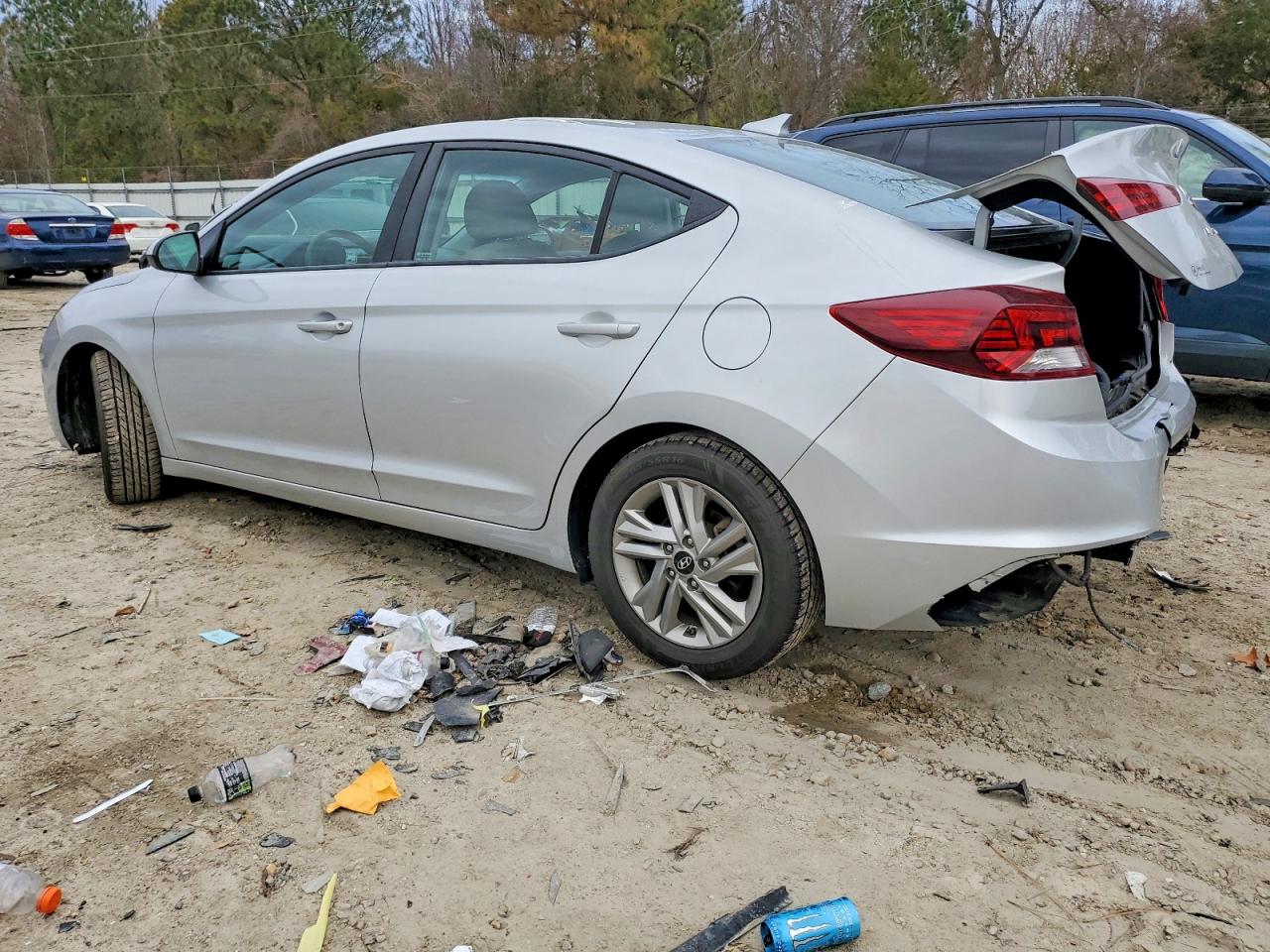 2020 HYUNDAI ELANTRA SEL photo 3