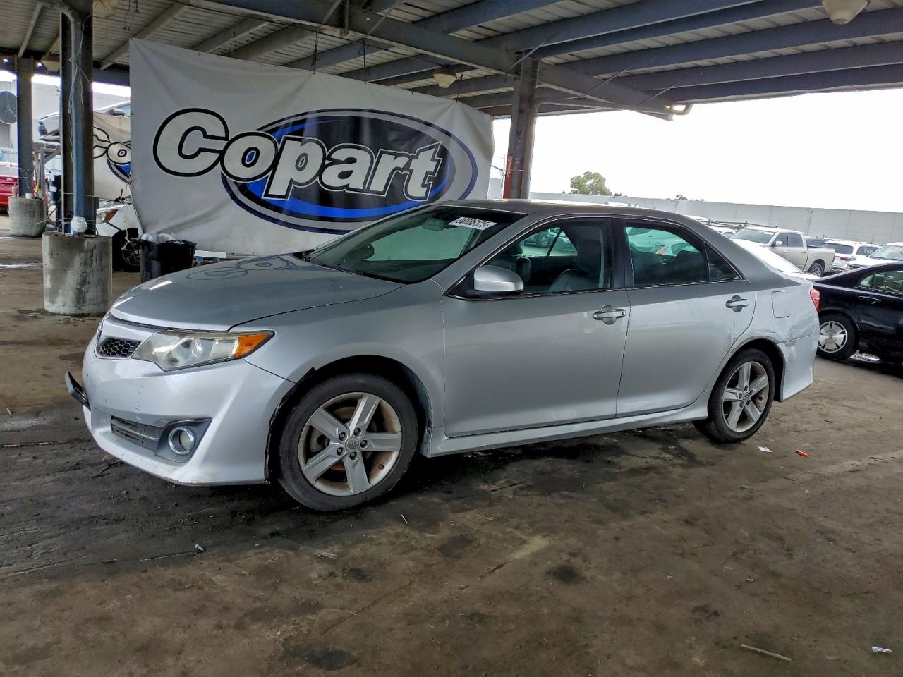 2014 TOYOTA CAMRY