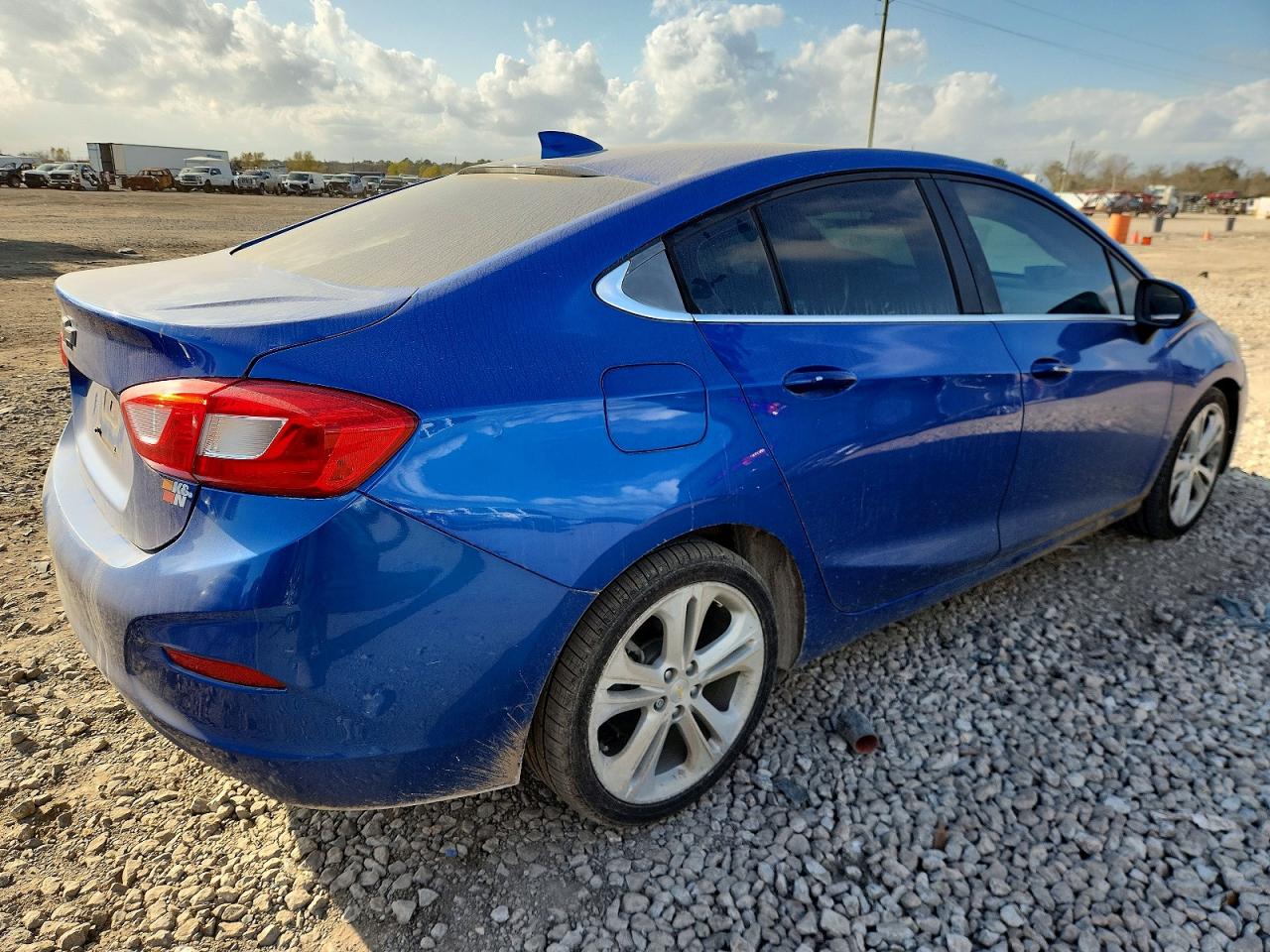 2016 CHEVROLET CRUZE LT photo 3