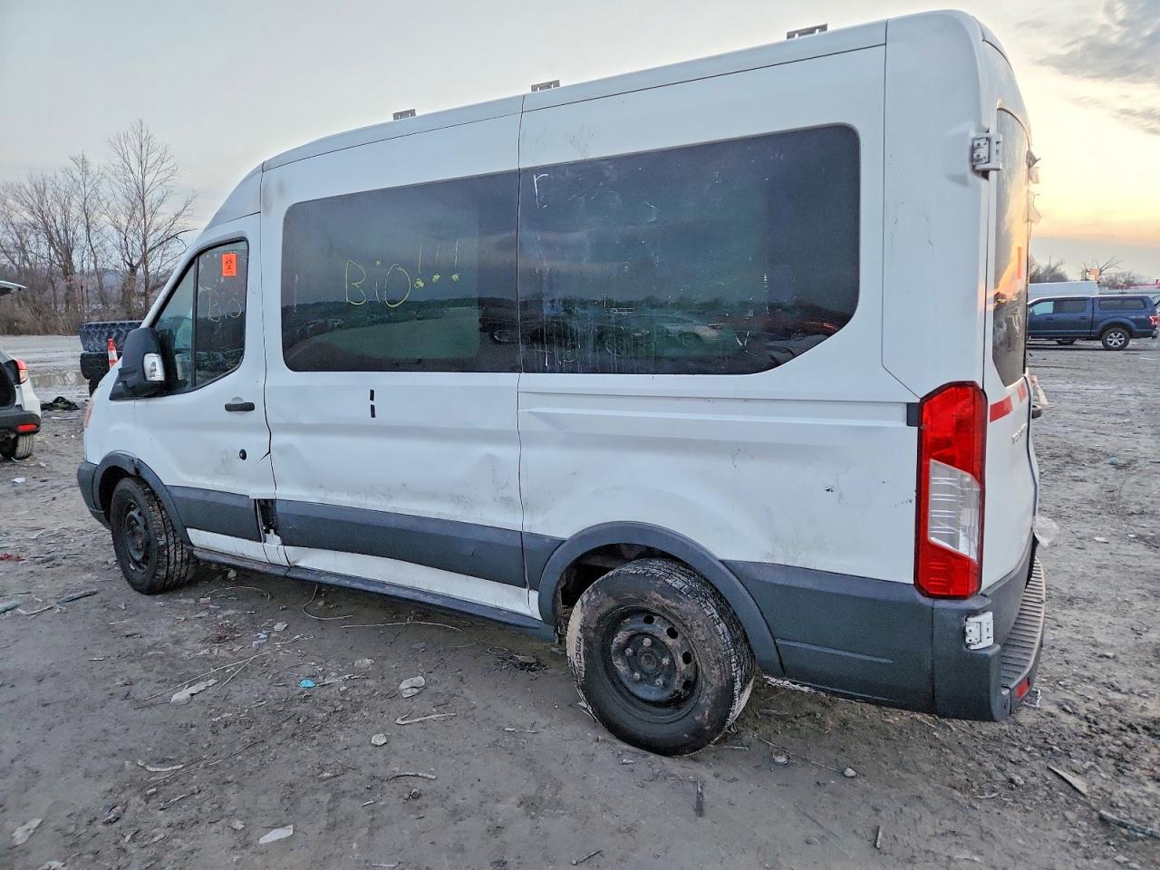 2017 FORD TRANSIT T-150 photo 2