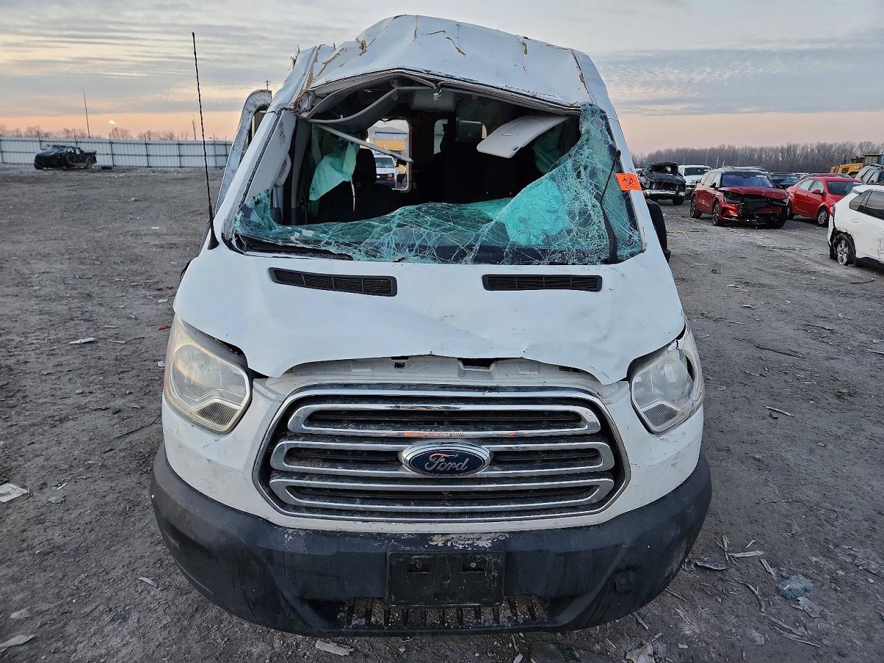 2017 FORD TRANSIT T-150 photo 5