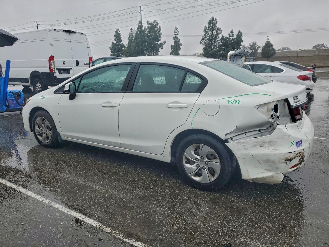 2013 HONDA CIVIC LX photo 2