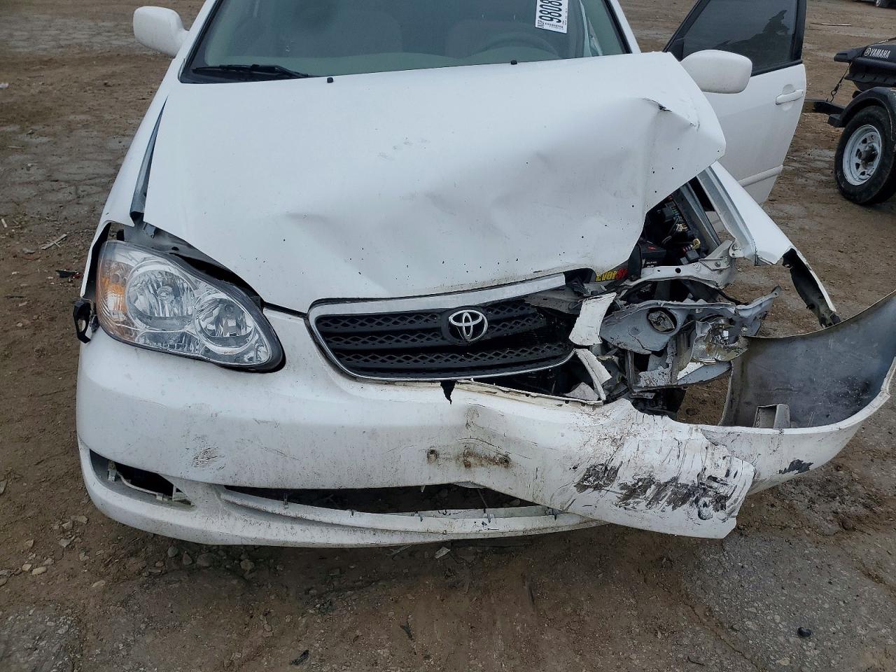 2005 TOYOTA COROLLA CE photo 11