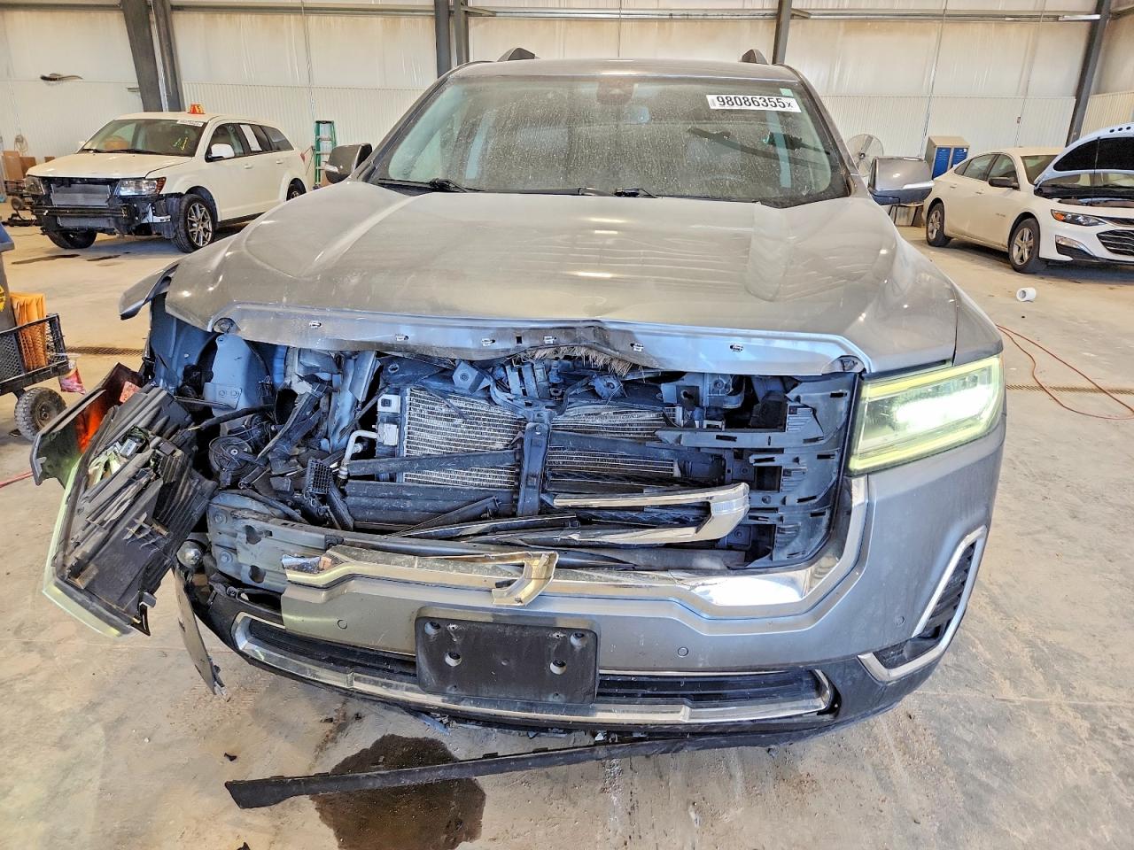 2021 GMC ACADIA SLT photo 5