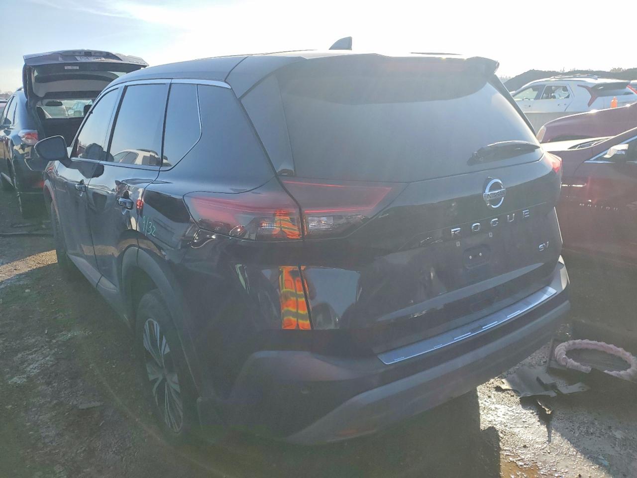 2021 NISSAN ROGUE SV photo 2