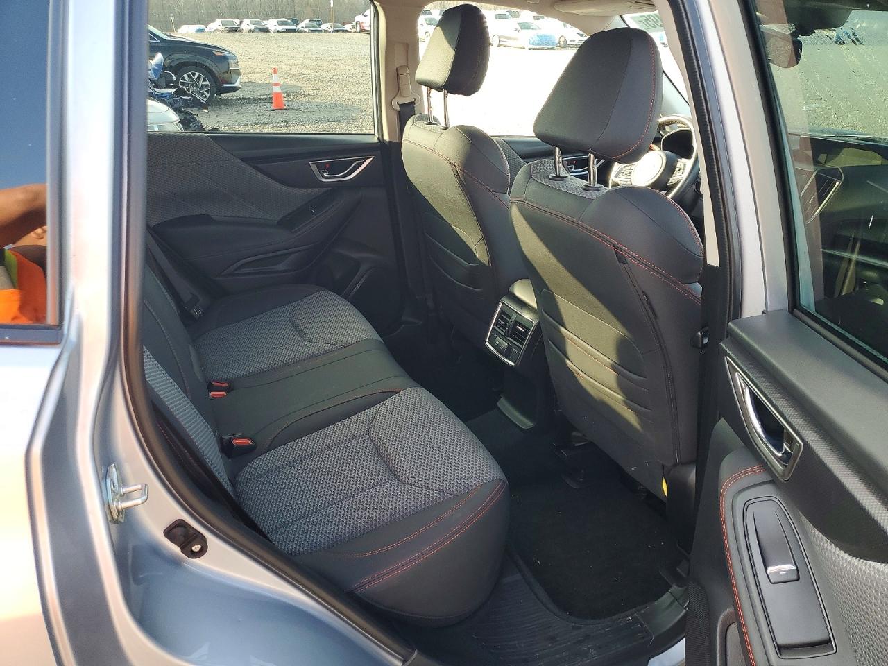 2021 SUBARU FORESTER SPORT photo 11