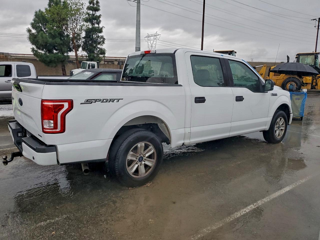 2015 FORD F150 SUPERCREW photo 3