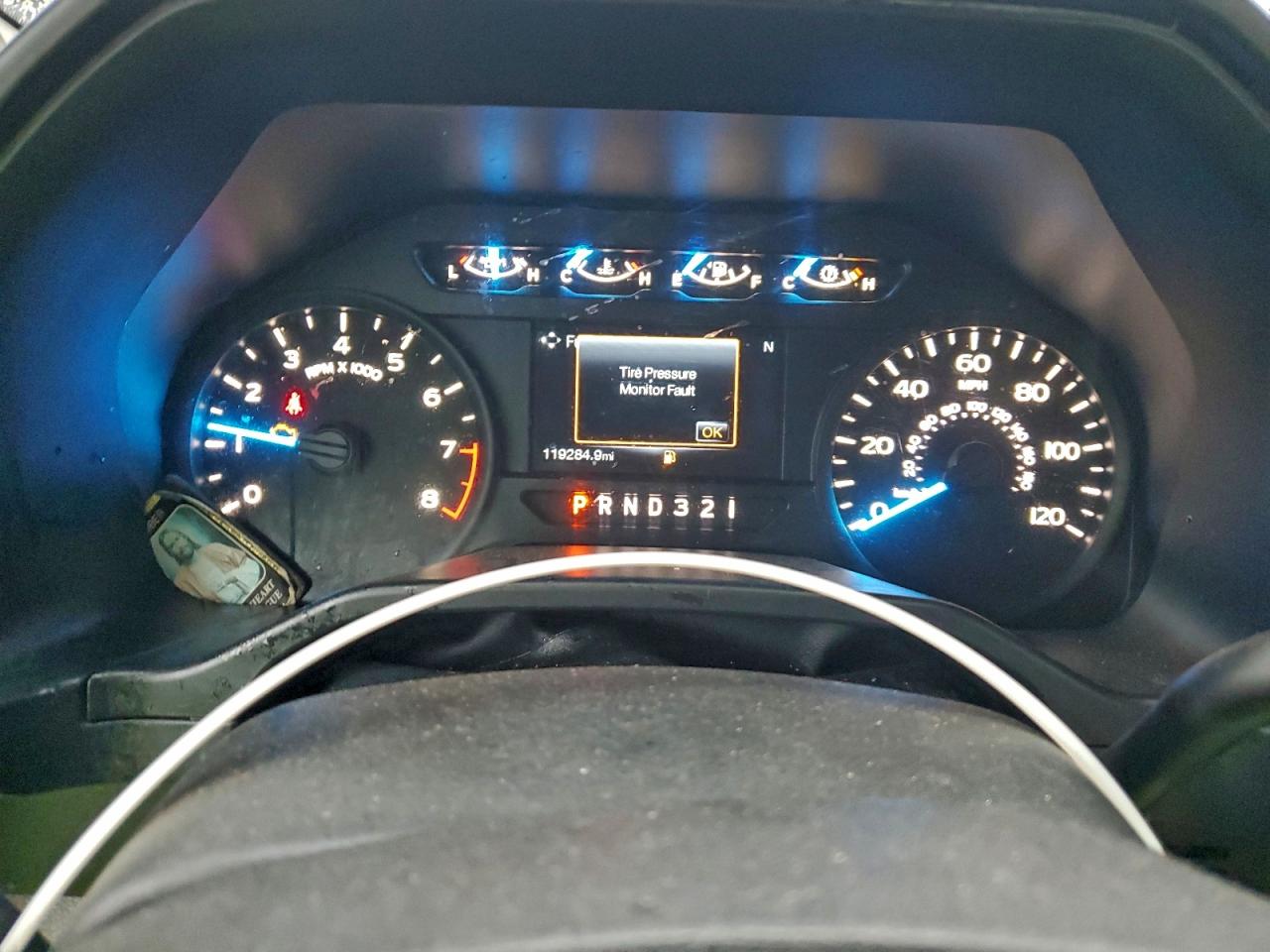 2015 FORD F150 SUPERCREW photo 9