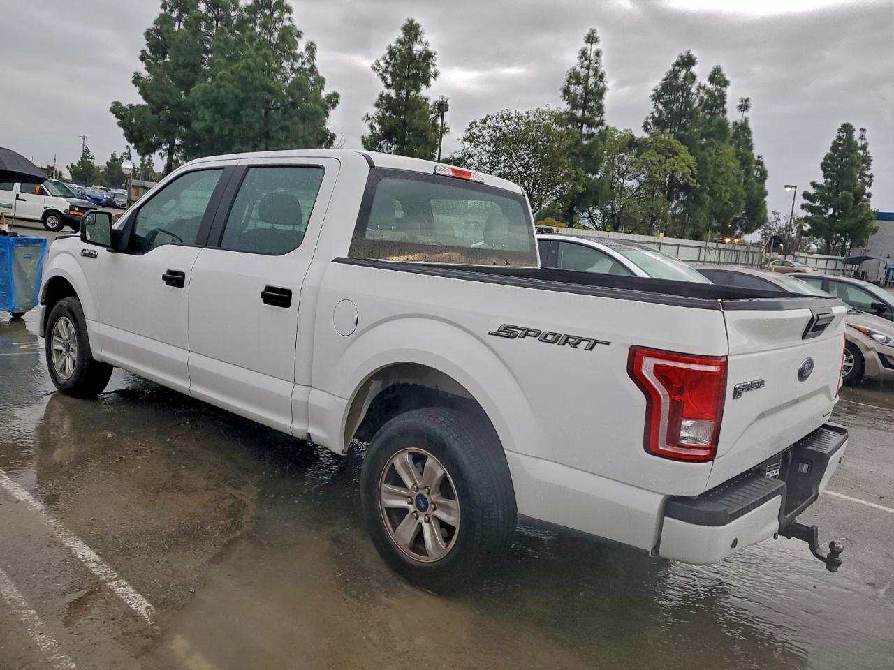 2015 FORD F150 SUPERCREW photo 2