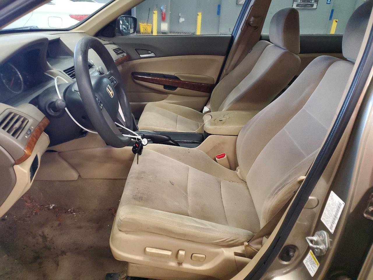 2010 HONDA ACCORD EX photo 7