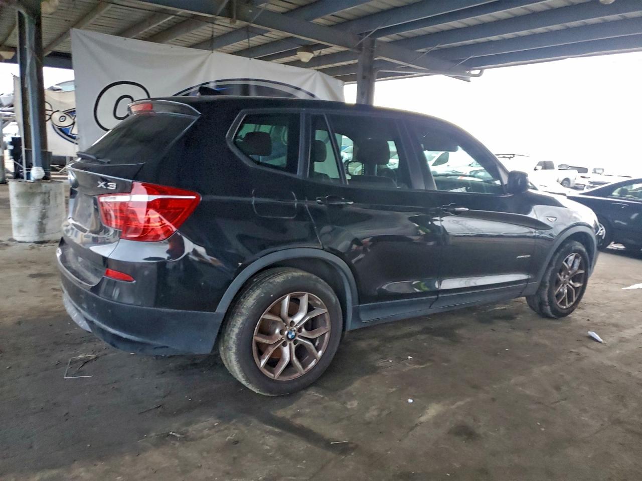 2013 BMW X3 XDRIVE28I photo 3