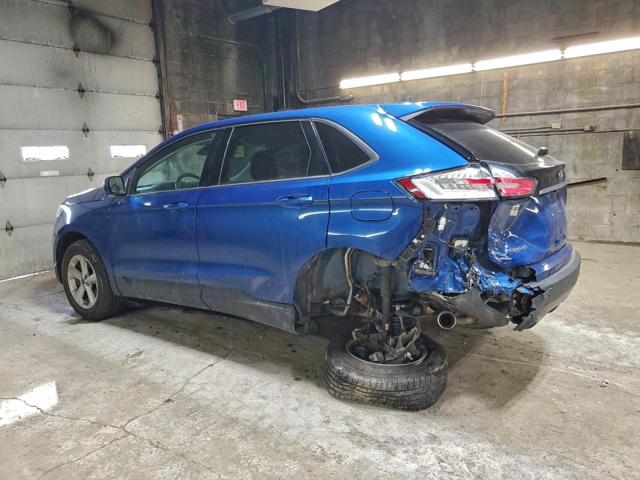 2020 FORD EDGE SE photo 2