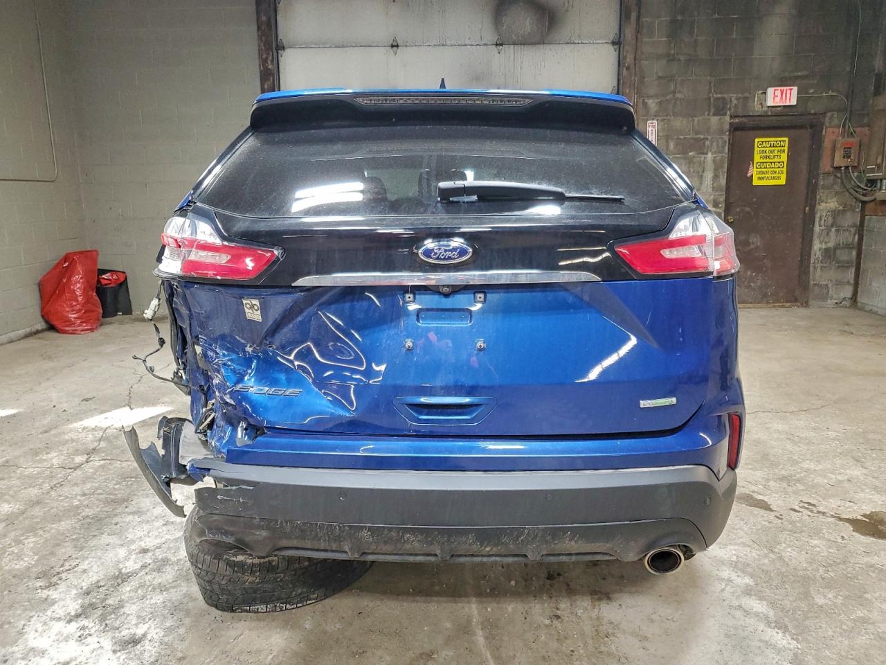 2020 FORD EDGE SE photo 6