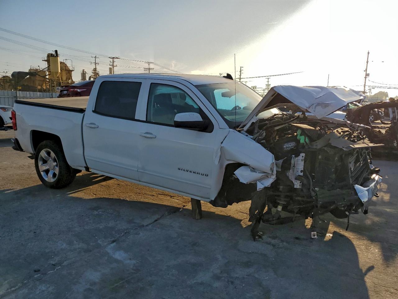 2018 CHEVROLET SILVERADO K1500 LT photo 4