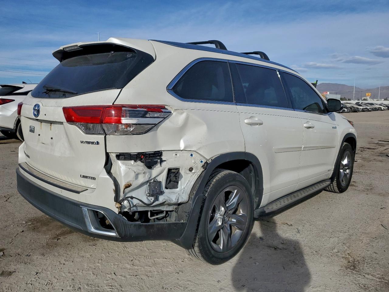 2019 TOYOTA HIGHLANDER HYBRID LIMITED photo 3
