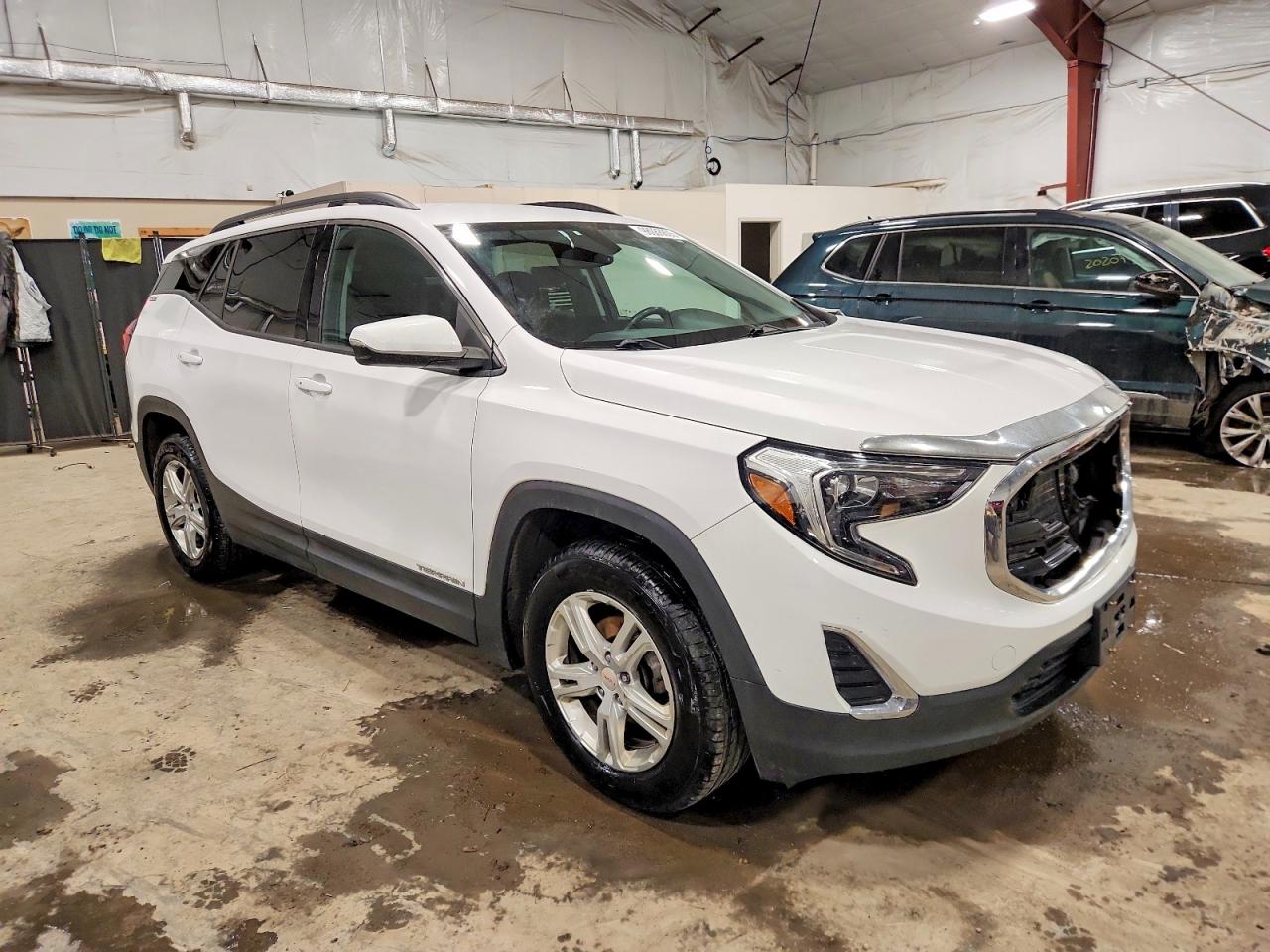 2019 GMC TERRAIN SLE photo 4