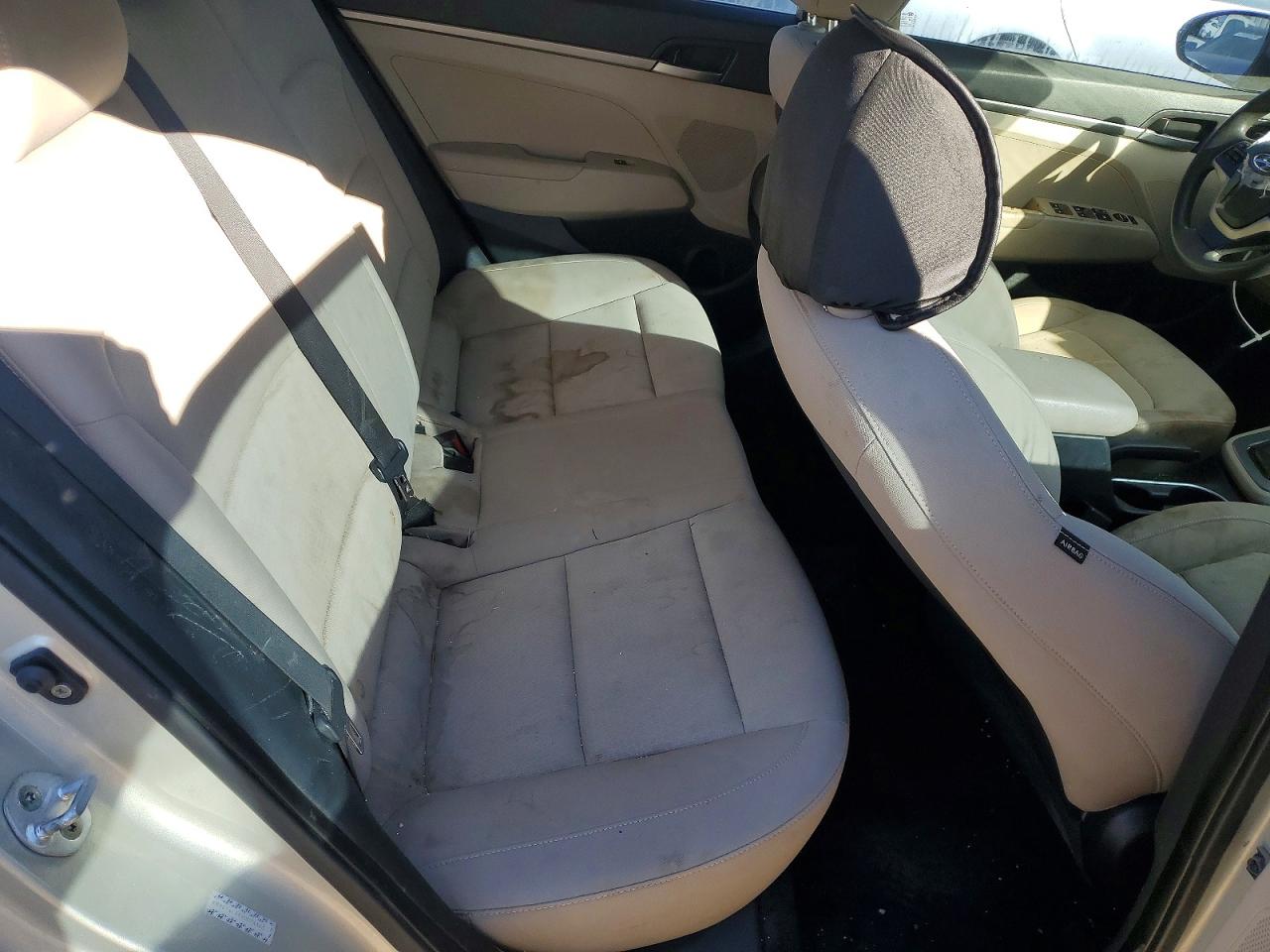 2017 HYUNDAI ELANTRA SE photo 10