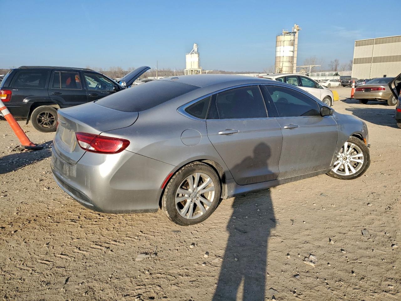 2015 CHRYSLER 200 LIMITED photo 3