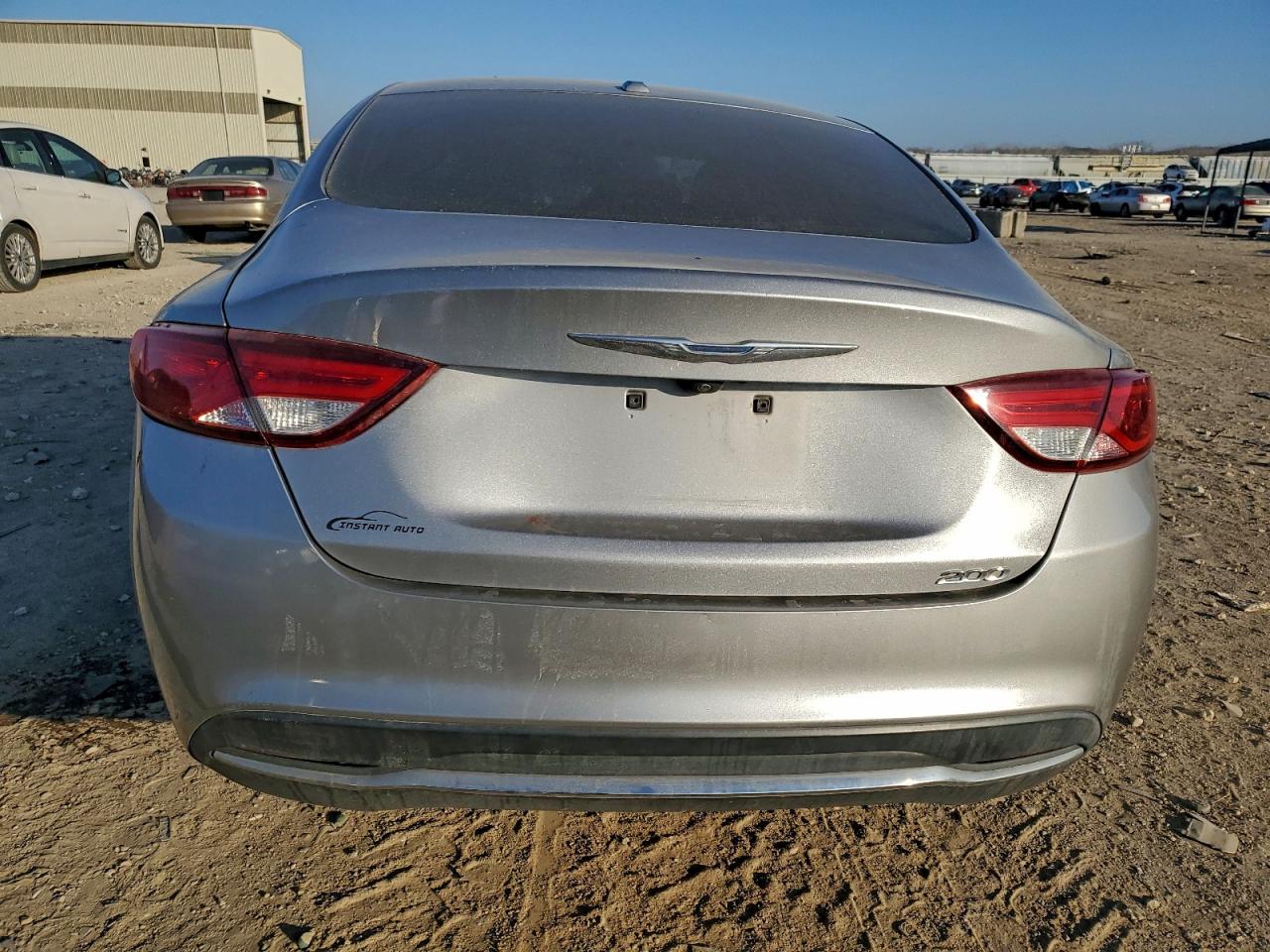 2015 CHRYSLER 200 LIMITED photo 6