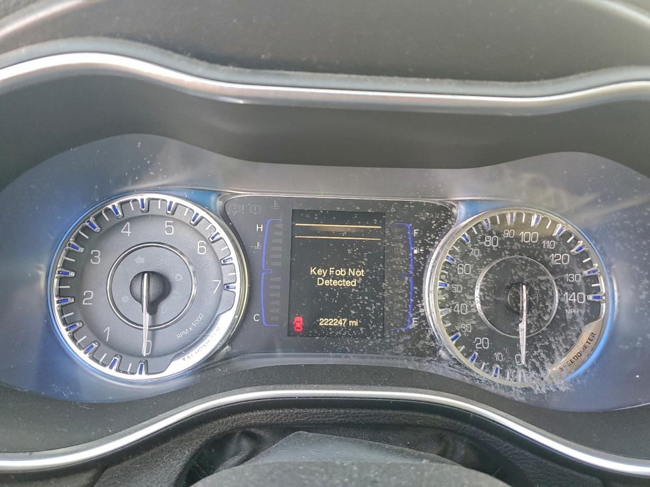 2015 CHRYSLER 200 LIMITED photo 9