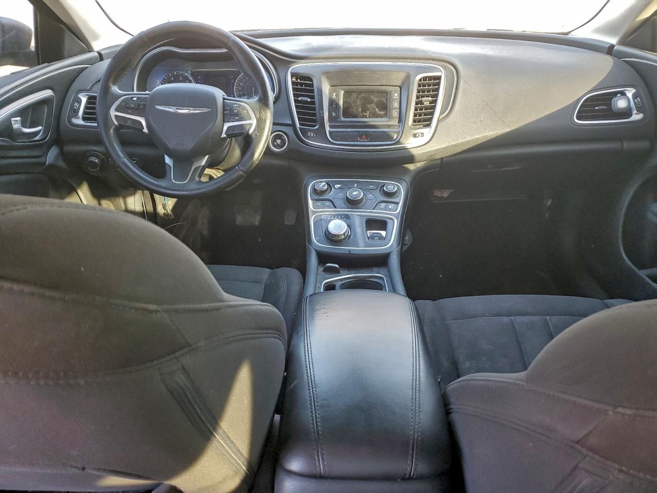 2015 CHRYSLER 200 LIMITED photo 8