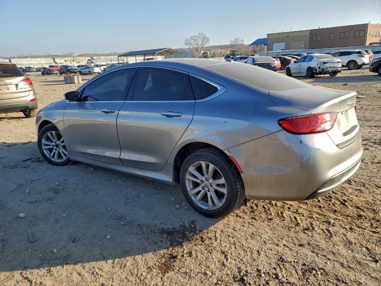 2015 CHRYSLER 200 LIMITED photo 2
