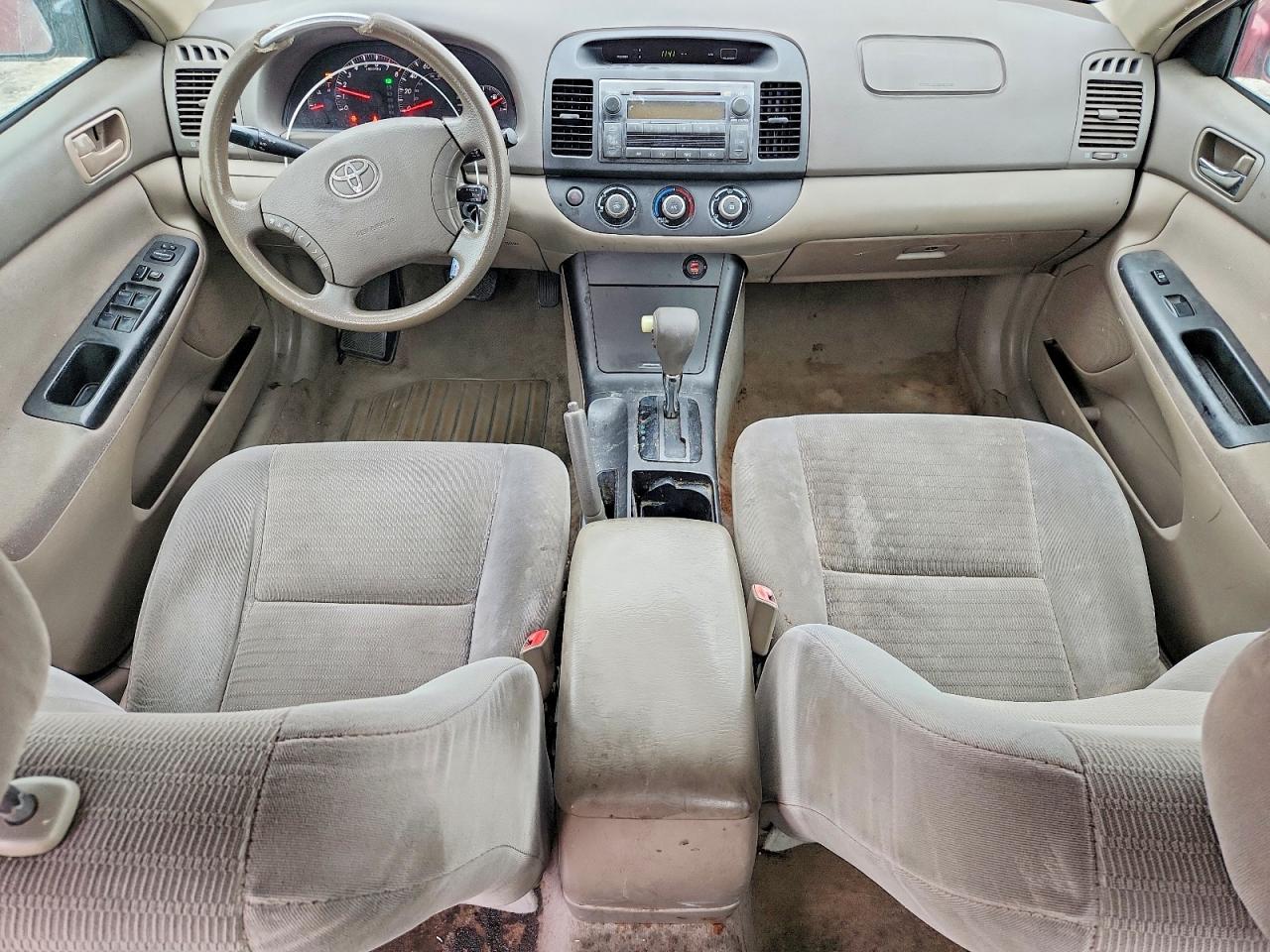 2005 TOYOTA CAMRY LE photo 8