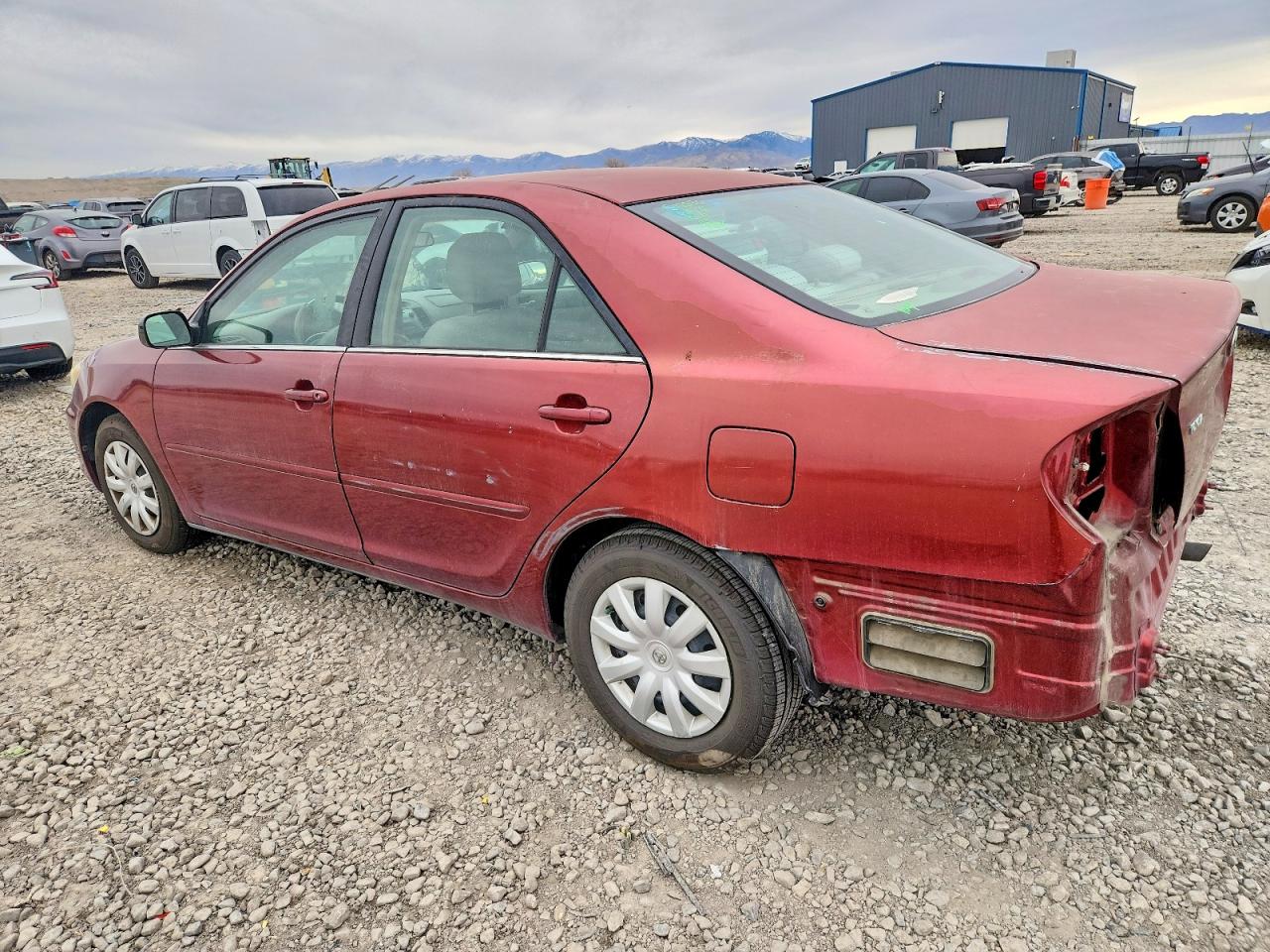 2005 TOYOTA CAMRY LE photo 2