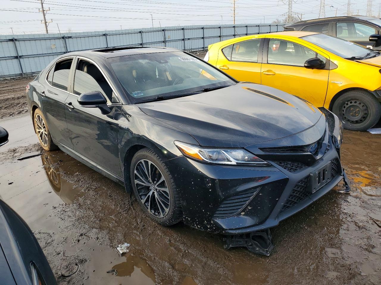 2018 TOYOTA CAMRY HYBRID photo 4
