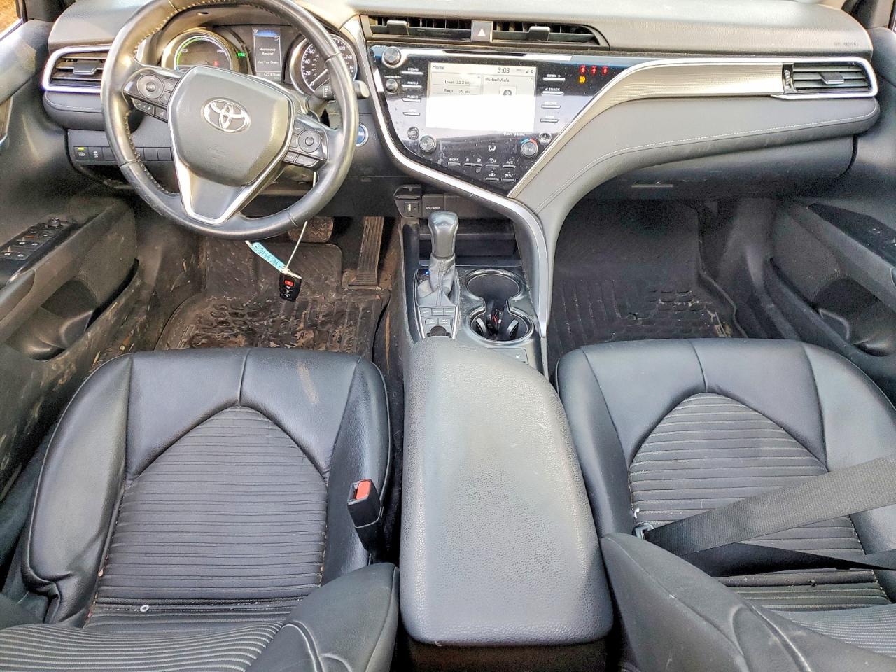 2018 TOYOTA CAMRY HYBRID photo 8