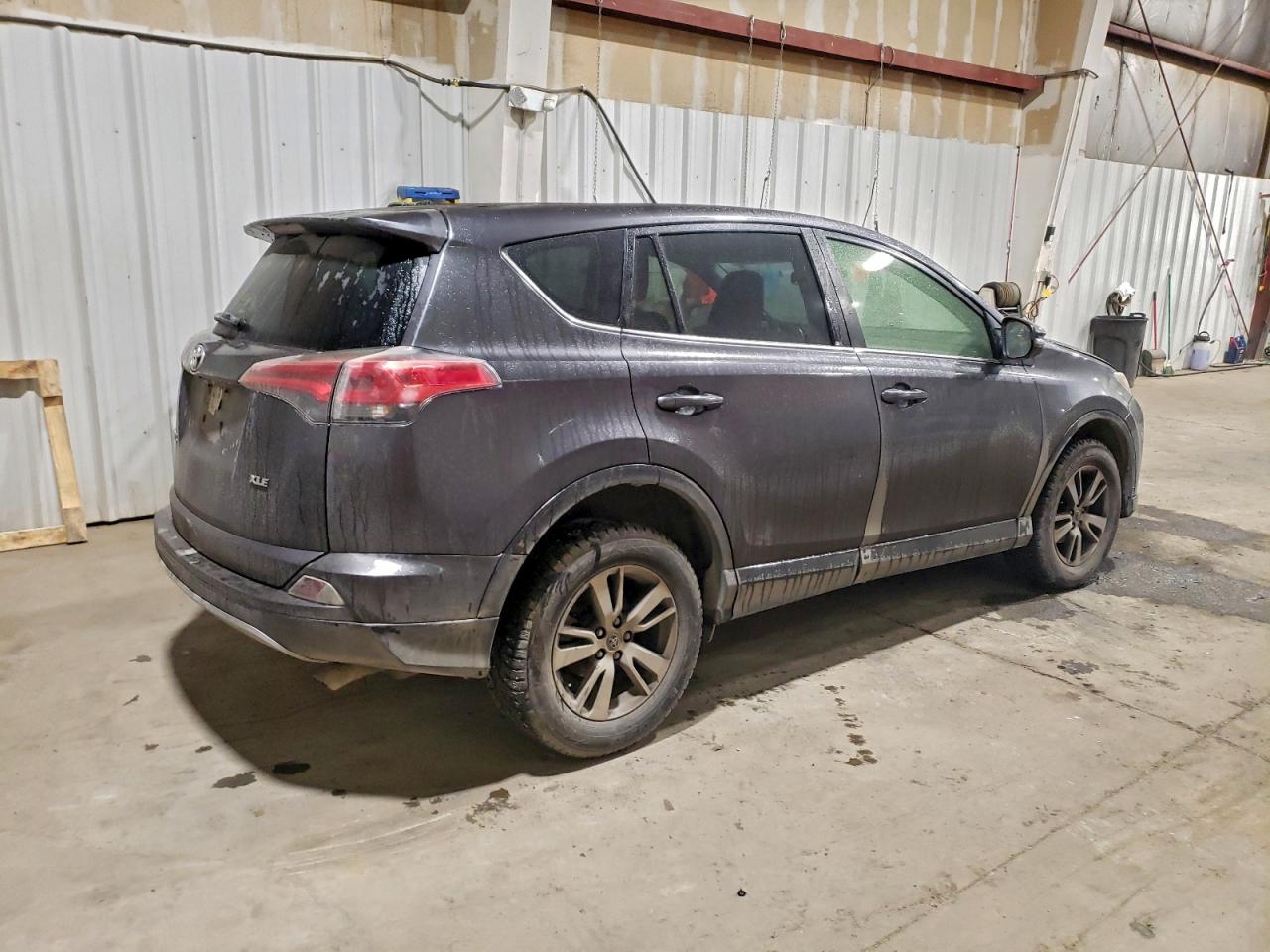 2018 TOYOTA RAV4 ADVENTURE photo 3