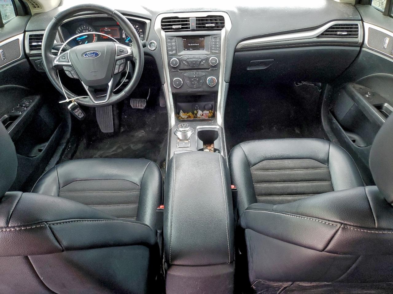 2017 FORD FUSION SE photo 8