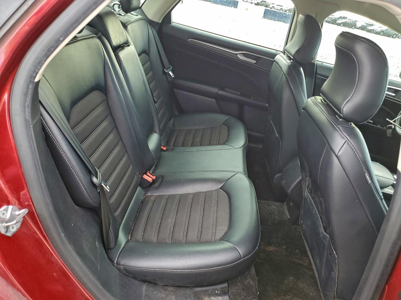 2017 FORD FUSION SE photo 10