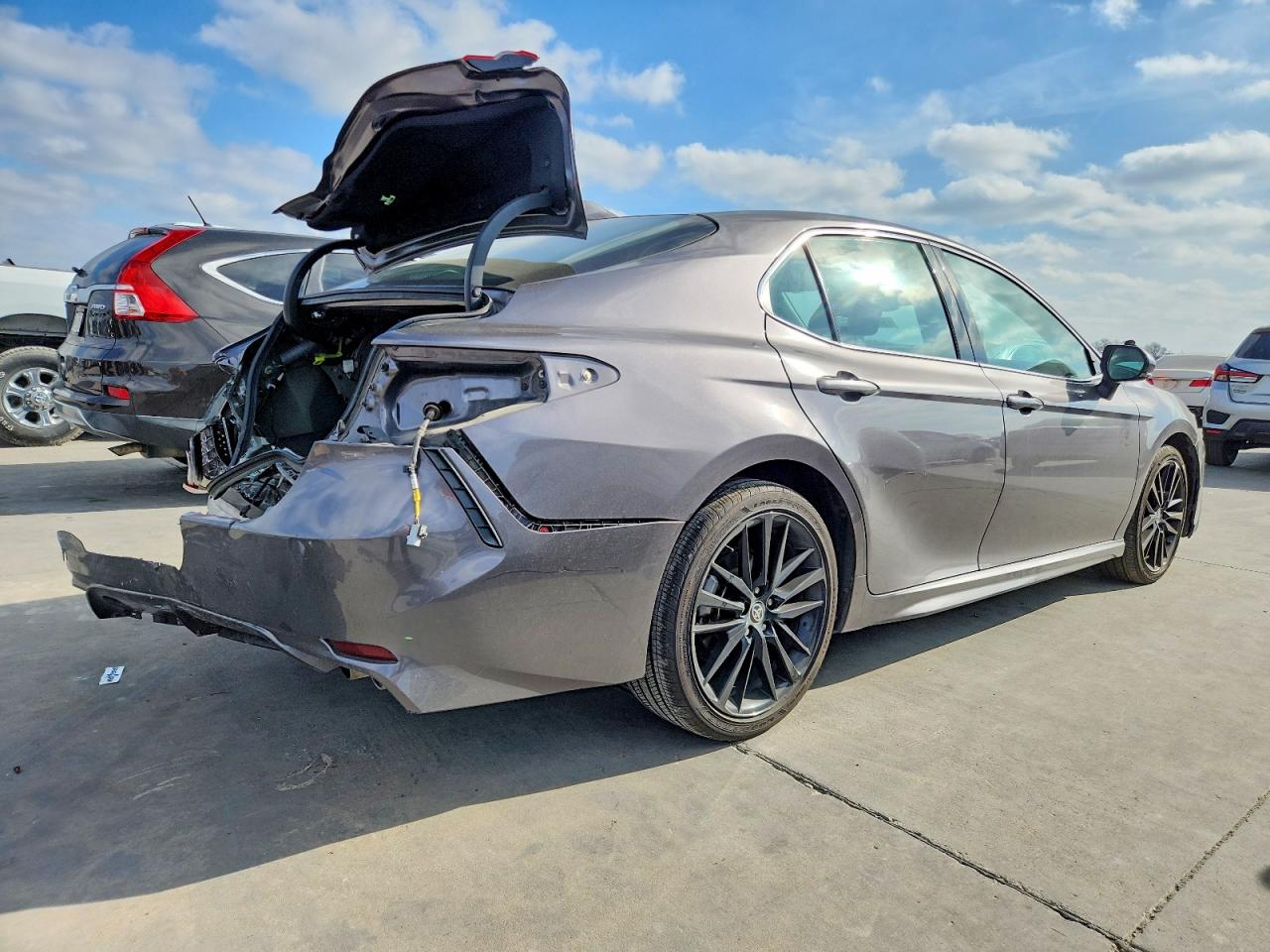 2023 TOYOTA CAMRY XSE photo 5