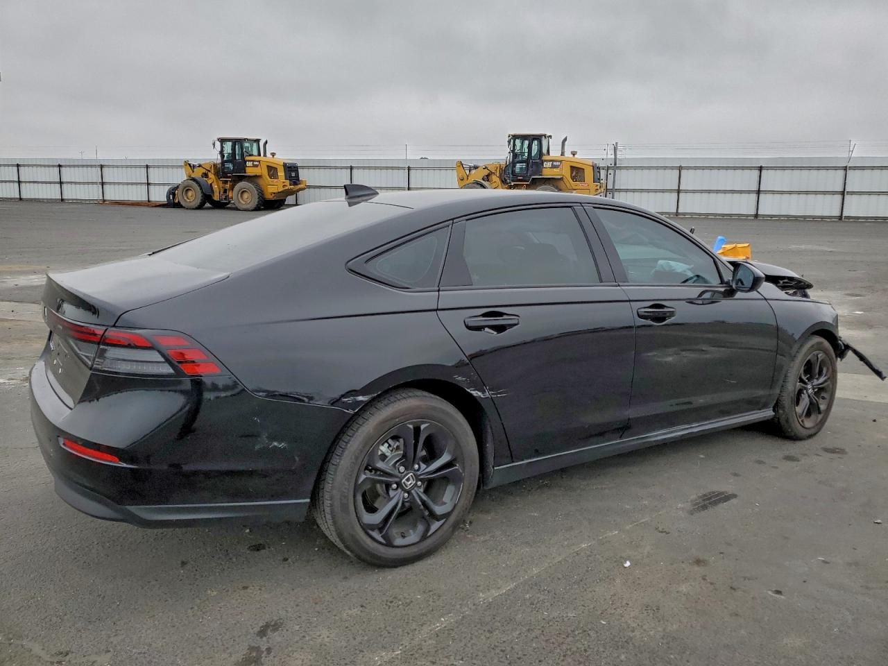 2025 HONDA ACCORD SE photo 3